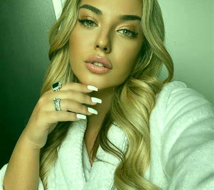Bianca Pelarco escort