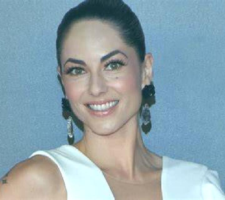 Bárbara Batuco escort