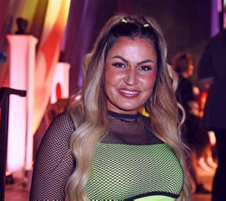 Emilia Tucapel escort