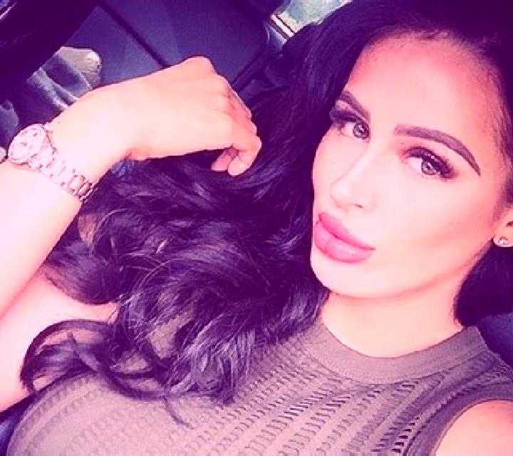 Noelia Cochrane escort