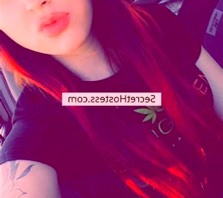 Zara 2 Calle Larga escort